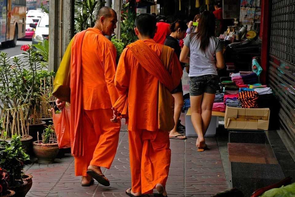 Что нужно сделать, чтобы стать монахом шаолиня?