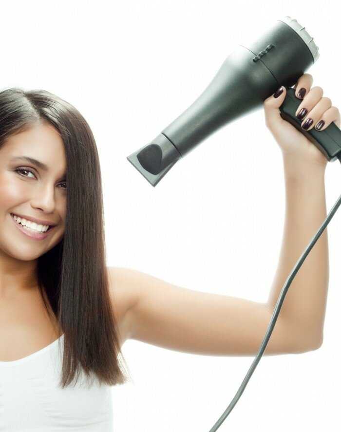 Как быстро высушить волосы феном и без него: способы, секреты, советы