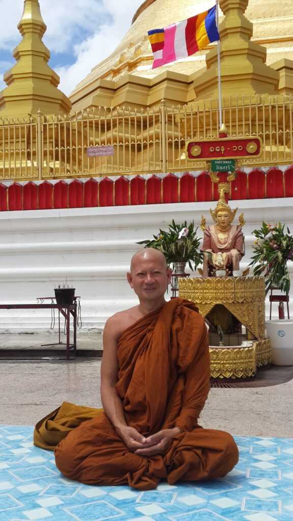 Мудрые уроки спокойствия и благополучия от тибетских монахов :: инфониак