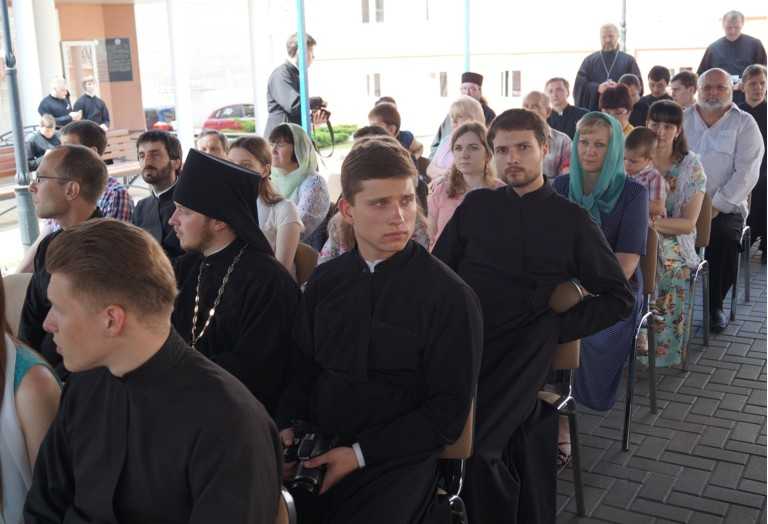Как стать священником: особенности профессии — stavropol-poisk.ru