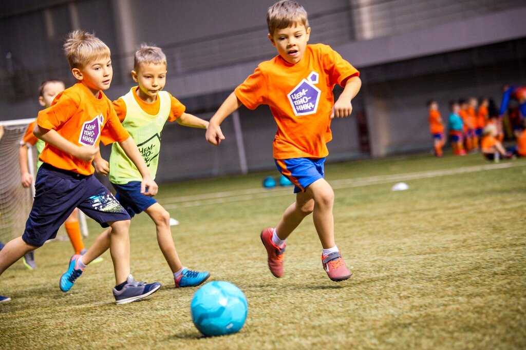 Тренировка по футболу: эффективные упражнения для футболистов