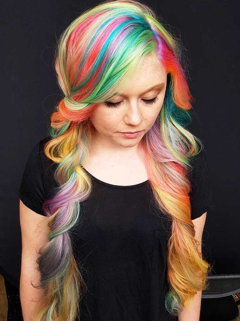Пряди волос: искусственные, цветные, осветленные