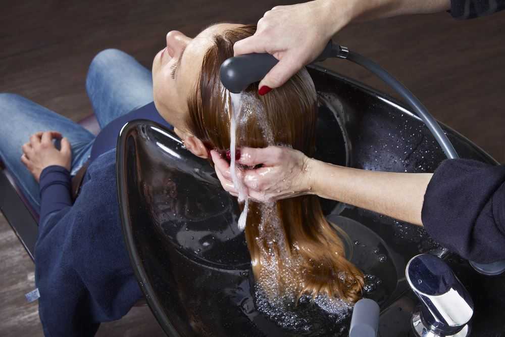 Мытье волос уход