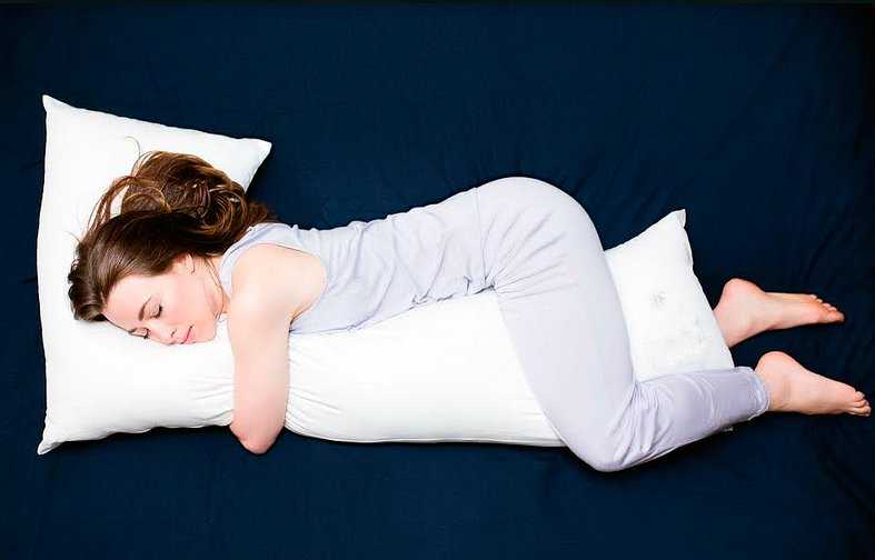 Какая поза во время сна правильная?