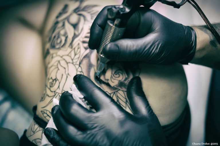 Хорошо рисовать недостаточно, чтобы стать крутым мастером тату: советы тем, кто хочет сделать это искусство своей работой