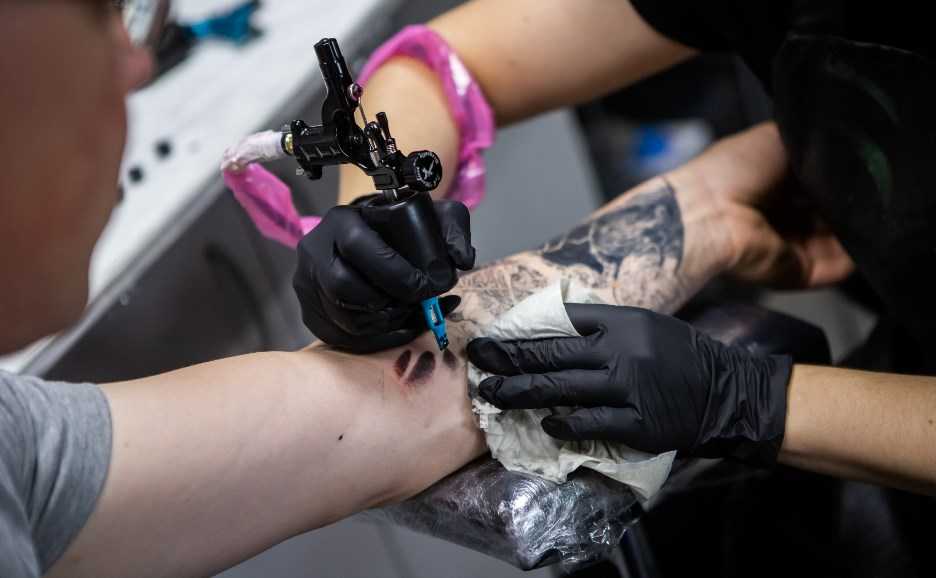 Как стать тату-мастером, с чего начать? профессия татуировщик с нуля