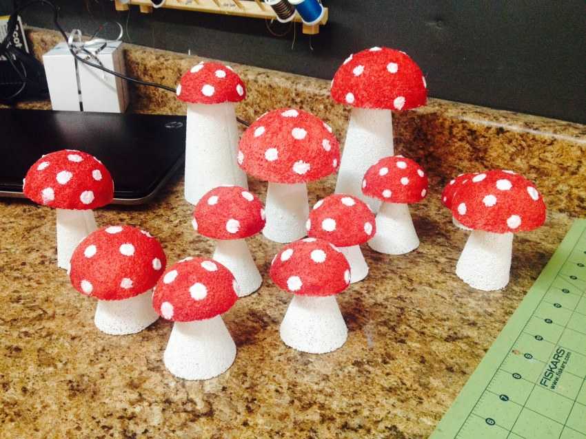 Как сделать декоративные грибы для сада - wikihow
