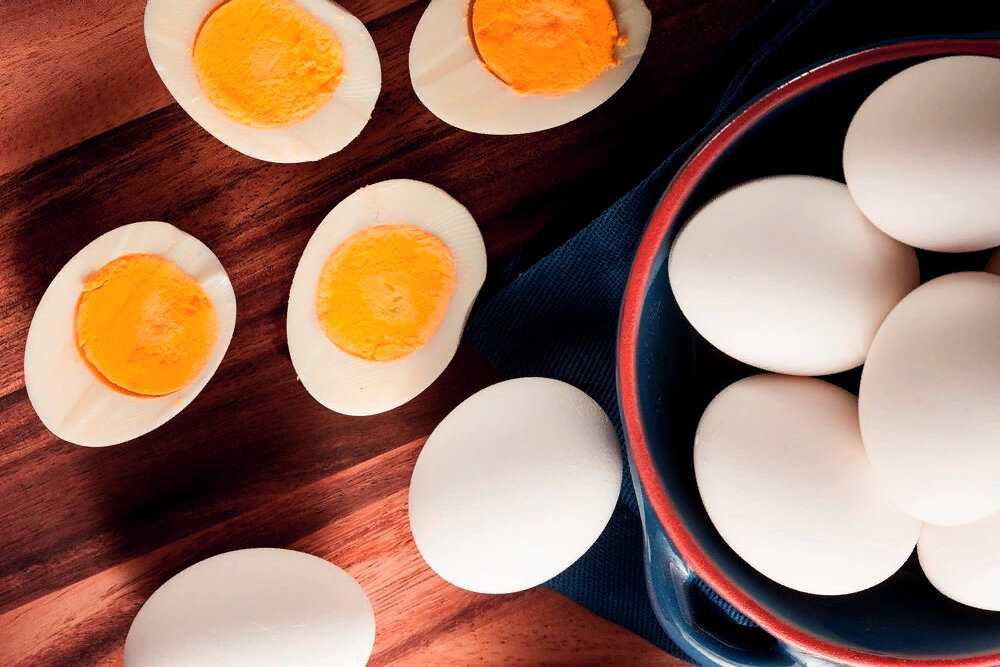 Как понять что яйца сварились: определить сырое, вкрутую, не разбивая