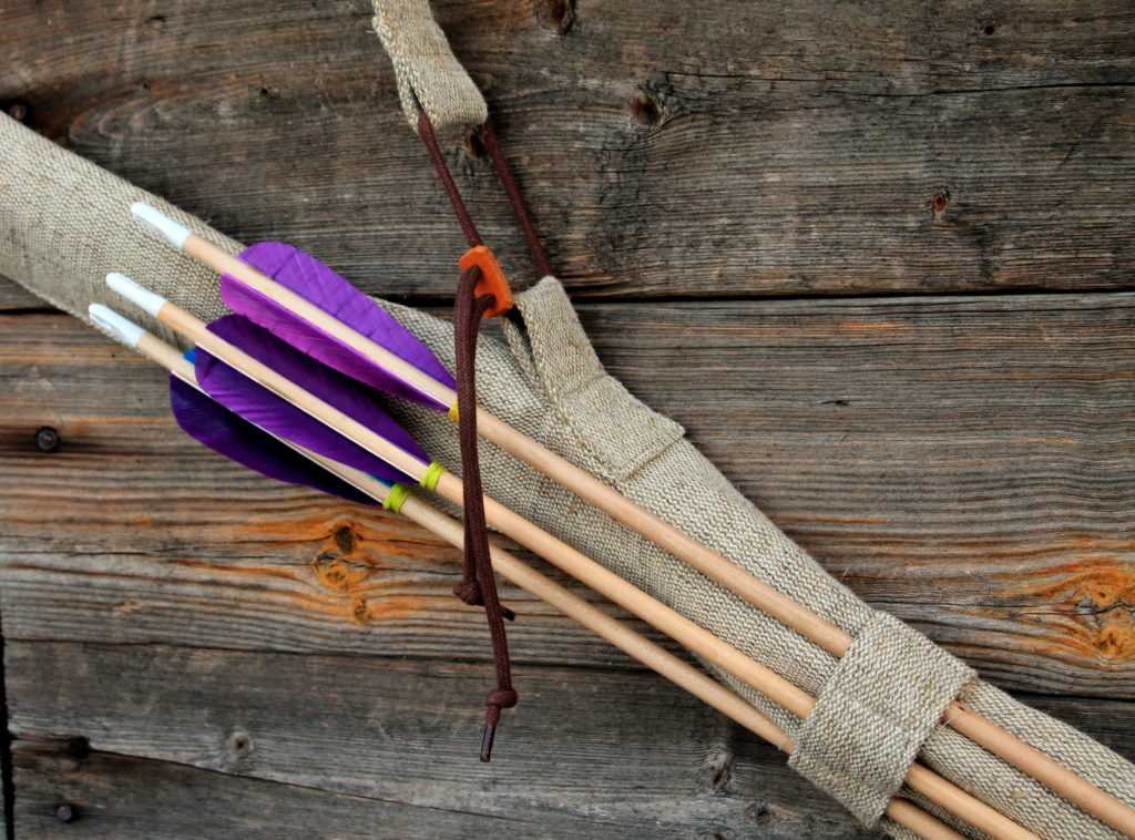 Как сделать лук и стрелы для выживания своими руками /| путь экстрима и выживания в дикой природе и городе
