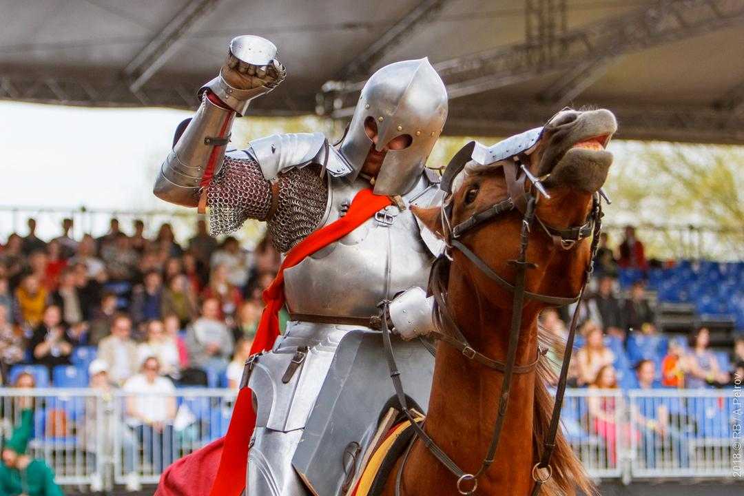 Что нужно было сделать, чтобы стать рыцарем? как становились рыцарями в средние века  — 24симба