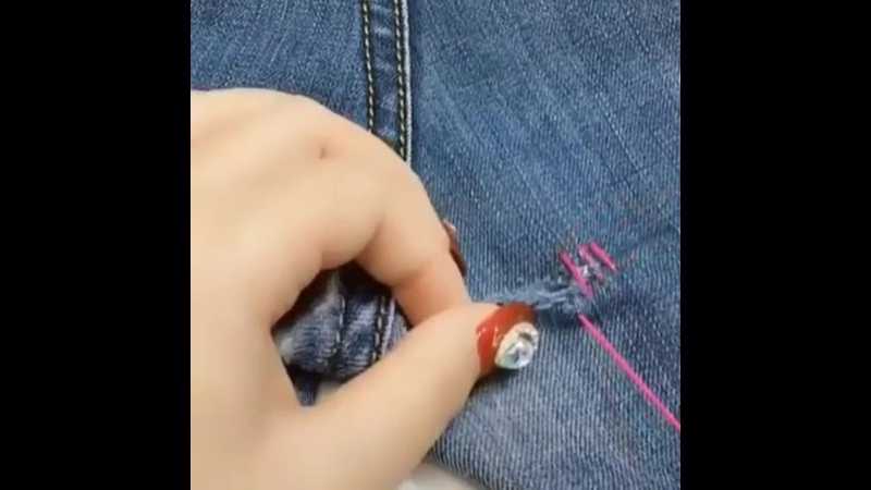 Как зашить дырку на любимом шерстяном свитере