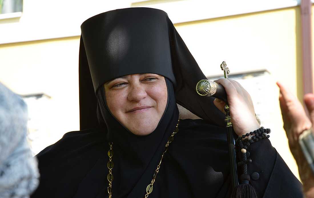 Постриг в монахини — что значит и как происходит в монастыре