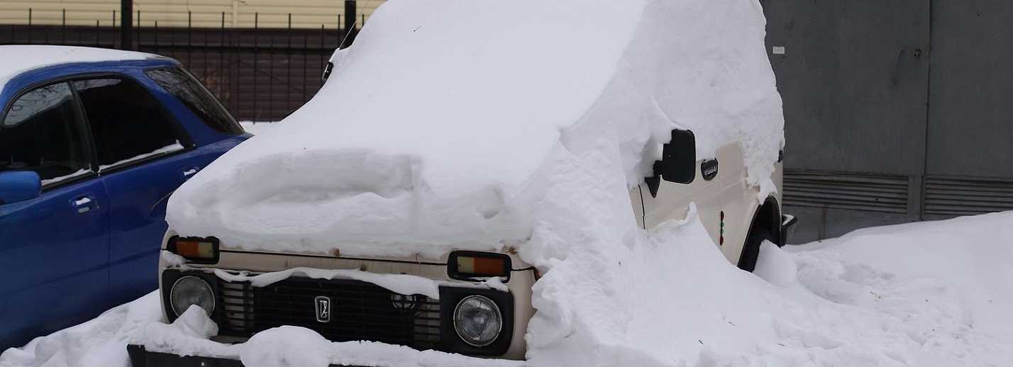 Противоскользящие браслеты для шин: как вытащить машину из глубокого снега