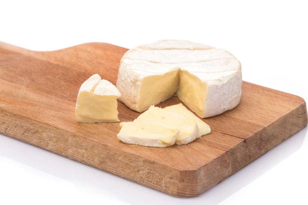 Сыр камамбер: как правильно есть, рецепт в домашних условиях