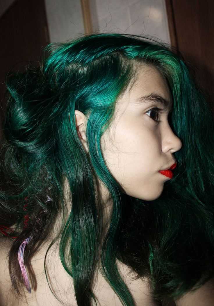 Зеленые волосы: темно-изумрудный цвет краски, как покрасить зеленкой, салатовые, как получить темные, тоника кислотно в домашних условиях
