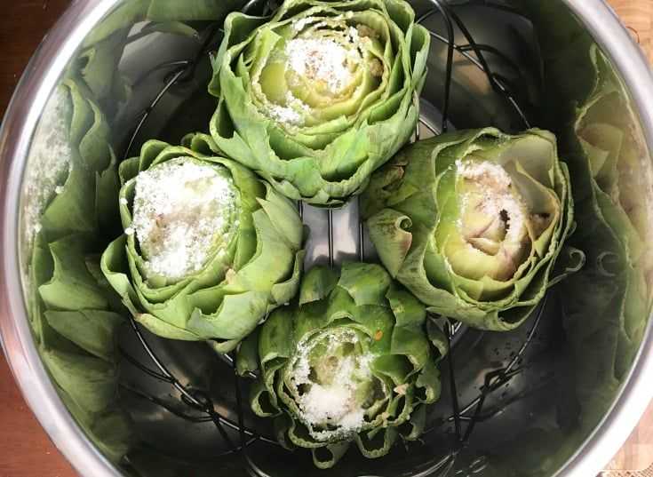 How to eat an artichoke: 11 steps (with pictures) - wikihow