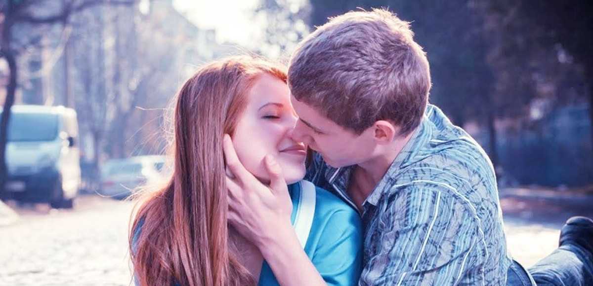 Стоит ли целовать девушку на первом свидании и как это правильно сделать