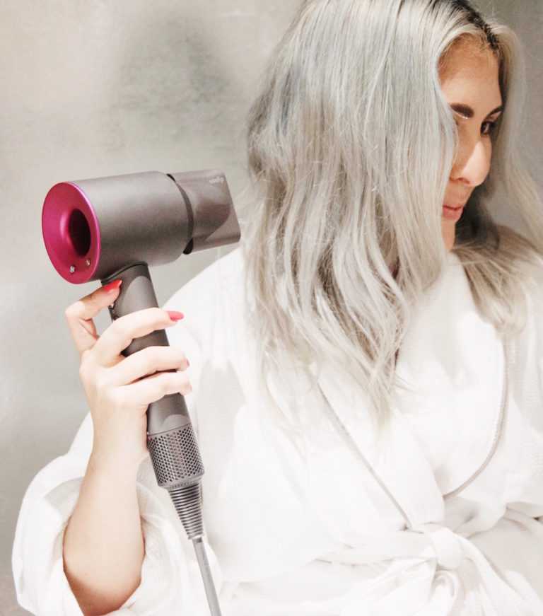Как быстро высушить волосы феном и без него: способы, секреты, советы  — ruxa