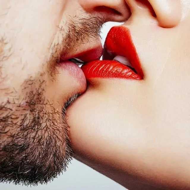 Как научиться целоваться: техники и виды поцелуев