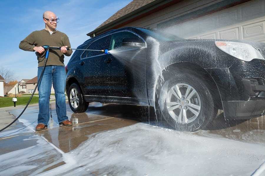 Как помыть двигатель автомобиля керхером