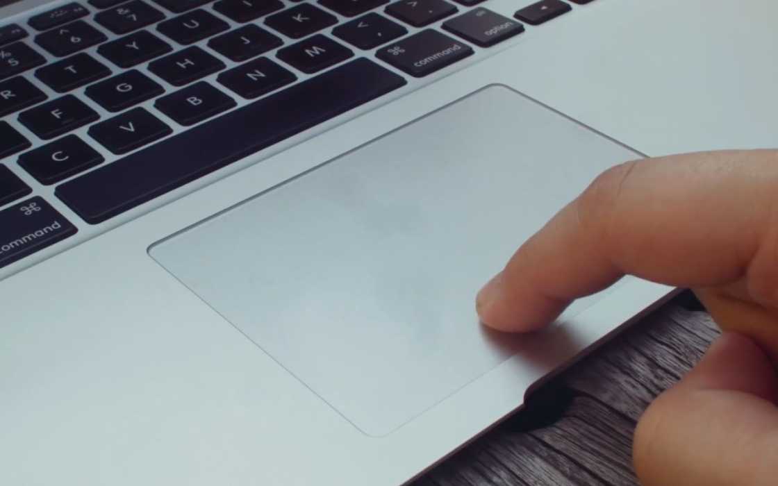 10 полезных мультитач-жестов для трекпада macbook