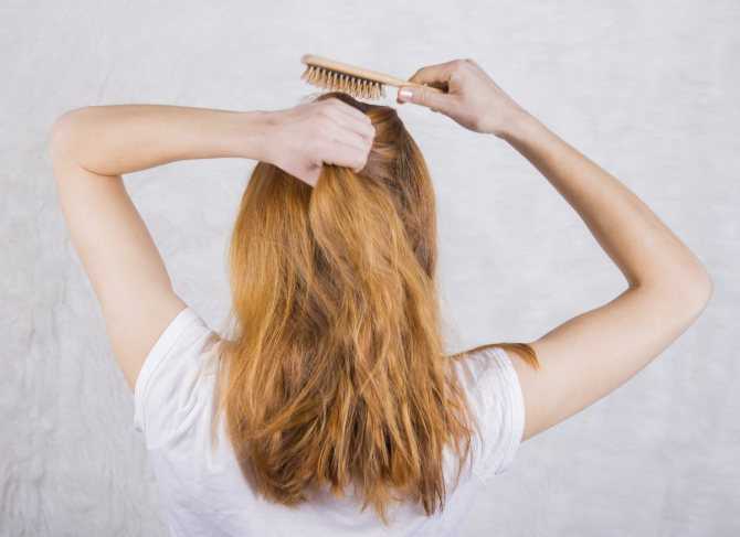 Как распутать парик: 10 шагов (с иллюстрациями)