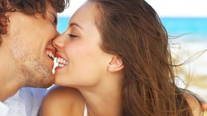 Значение поцелуев: техники и виды поцелуев в разные части тела