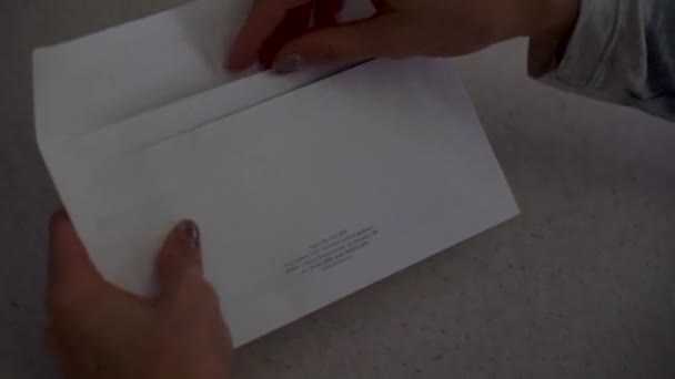 Как запечатать конверт