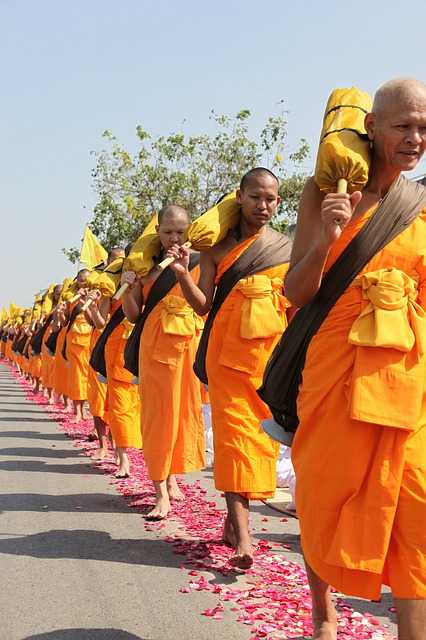 Жизнь и тренировки монахов шао-линь - экстремально - медиаплатформа миртесен