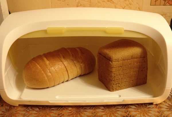 Как сделать черствый хлеб снова вкусным и мягким: 4 простых способа