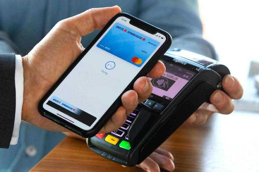 Как платить apple pay с iphone и оплачивать покупки телефоном вместо карты