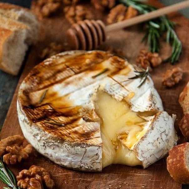 Сыр бри – что это, как правильно есть, рецепты с сыром бри, чем можно заменить?