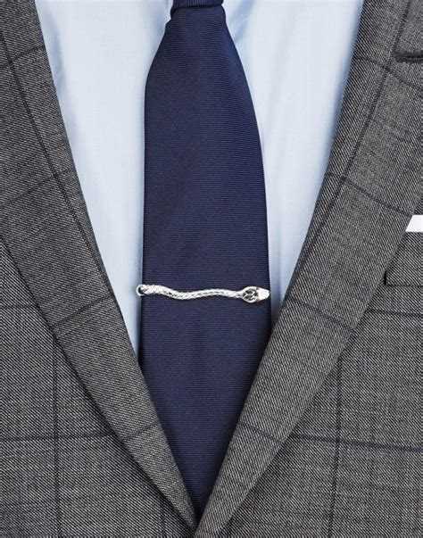 Зажим для галстука из золота и серебра: как выбрать | модные новинки сезона